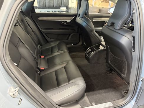 Used 2023 Volvo S90 B6 Plus AWD/4WD image 28