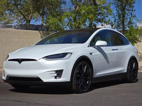 Used 2018 Tesla Model X 100D AWD/4WD image 5