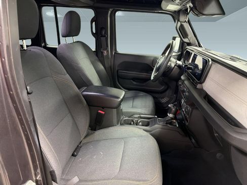 Used 2024 Jeep Wrangler Unlimited Sport AWD/4WD image 20