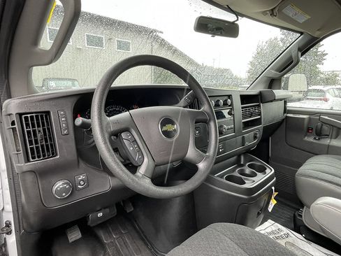 Used 2025 Chevrolet Express 2500 w/ Driver Convenience Package RWD image 28