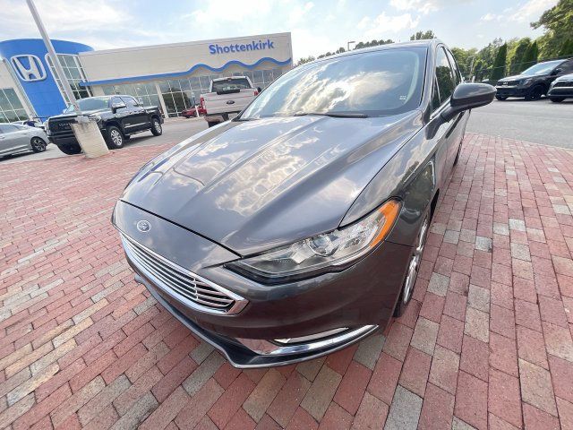 Used 2017 Ford Fusion SE w/ Equipment Group 201A FWD image 27