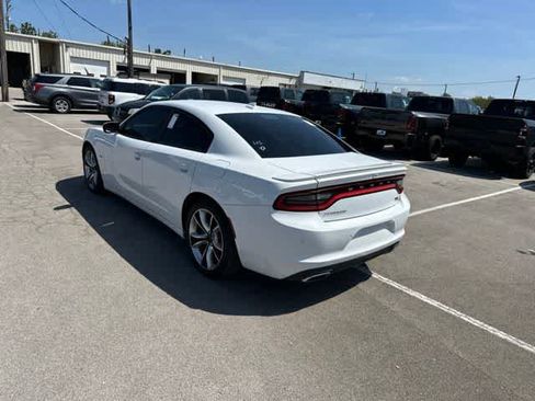 Used 2016 Dodge Charger R/T RWD image 11