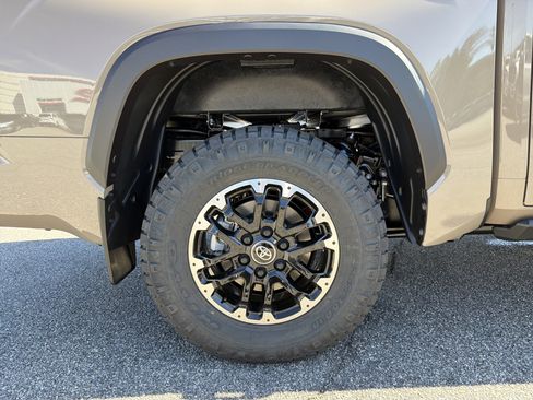 New 2026 Toyota Tundra SR5 AWD/4WD image 18