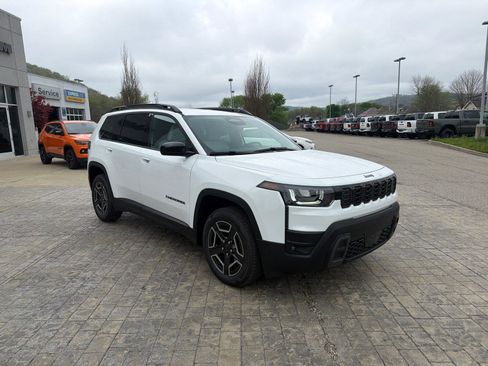 New 2026 Jeep Cherokee Laredo AWD/4WD image 2