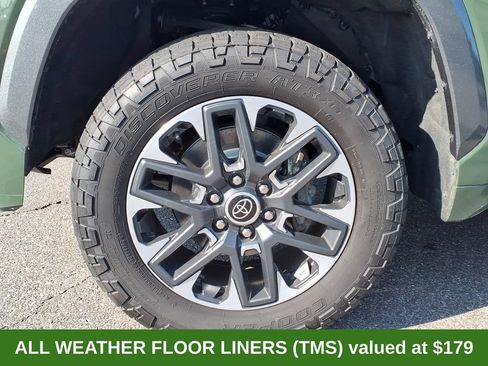 Used 2023 Toyota Tundra Limited AWD/4WD image 11