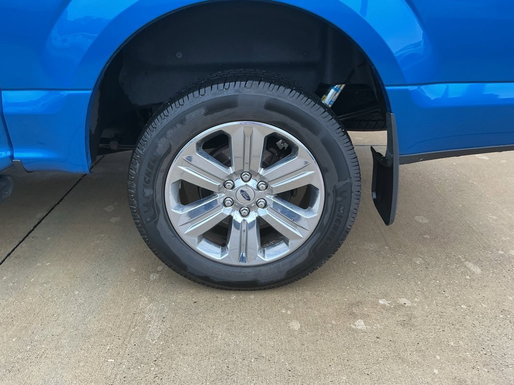 Used 2019 Ford F150 XLT w/ Equipment Group 302A Luxury AWD/4WD image 6
