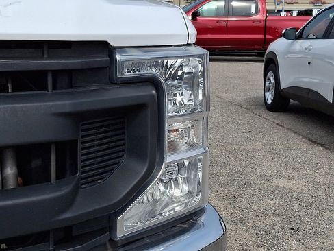 Used 2021 Ford F350 XL w/ Power Equipment Group image 9