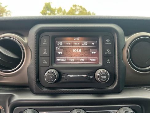 Used 2020 Jeep Wrangler Unlimited Sport image 28