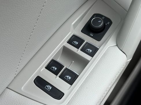 Certified 2023 Volkswagen Tiguan SE AWD/4WD image 22