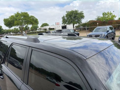 Used 2023 Toyota 4Runner SR5 Premium w/ Moonroof Package image 5