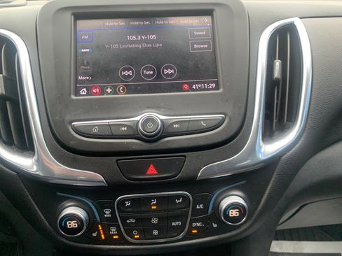 Used 2020 Chevrolet Equinox LT w/ Driver Convenience Package image 13