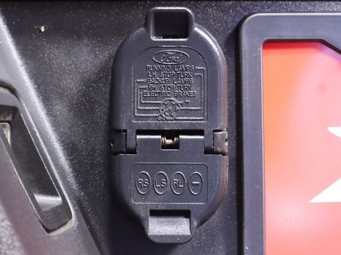 Used 2022 Ford F150 XLT image 38