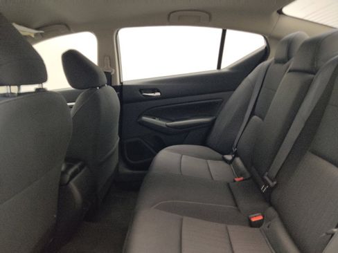 Used 2022 Nissan Altima 2.5 SV AWD/4WD image 18