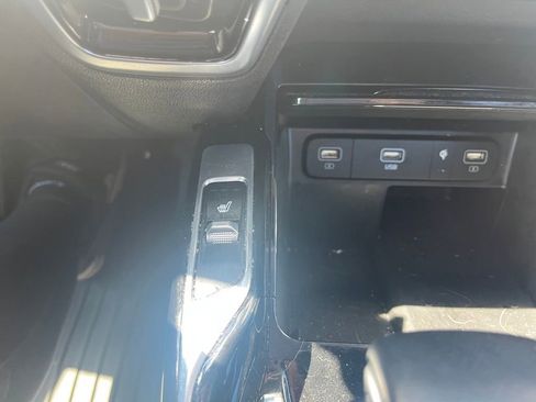 Used 2021 Kia Sorento SX image 19