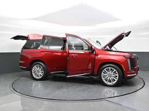 Certified 2025 Cadillac Escalade Premium Luxury w/ Touring Package AWD/4WD image 55