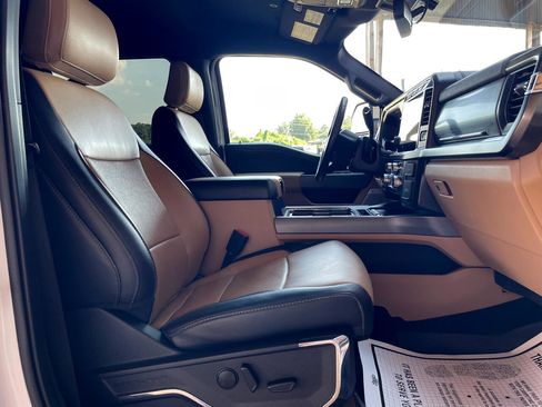 Used 2023 Ford F250 Lariat w/ Tow Technology Package image 23