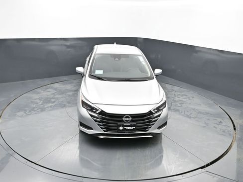 New 2025 Nissan Versa SV w/ Trunk Package FWD image 17