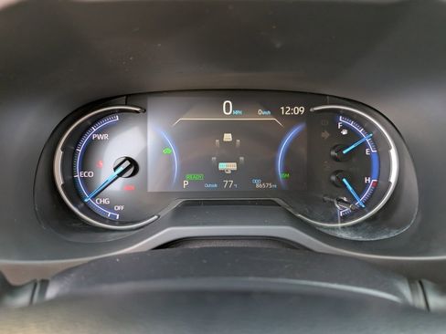 Used 2019 Toyota RAV4 Limited image 24