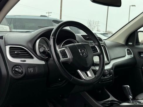 Used 2019 Dodge Journey GT image 12
