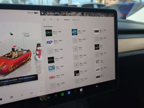 Used 2023 Tesla Model Y Long Range image 14