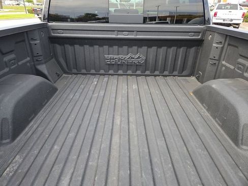 Used 2024 Chevrolet Silverado 1500 High Country w/ Technology Package image 27