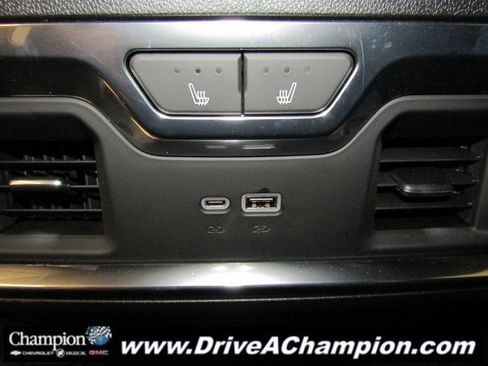 Certified 2025 Chevrolet Silverado 2500 High Country w/ High Country Premium Package image 35