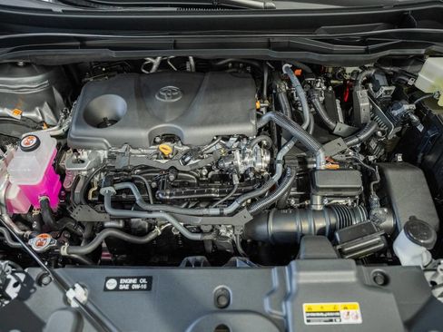 New 2026 Toyota Sienna XLE FWD image 19