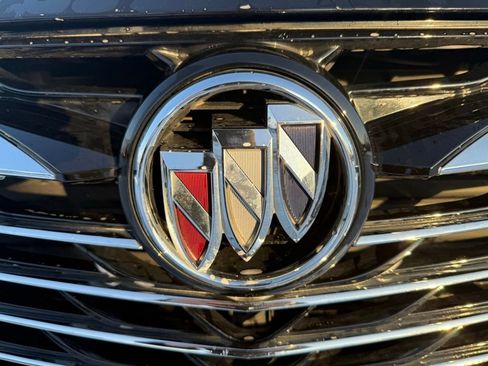 Used 2024 Buick Enclave Essence w/ Experience Buick Package image 19