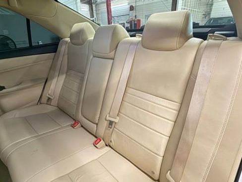 Used 2017 Toyota Camry SE FWD image 24