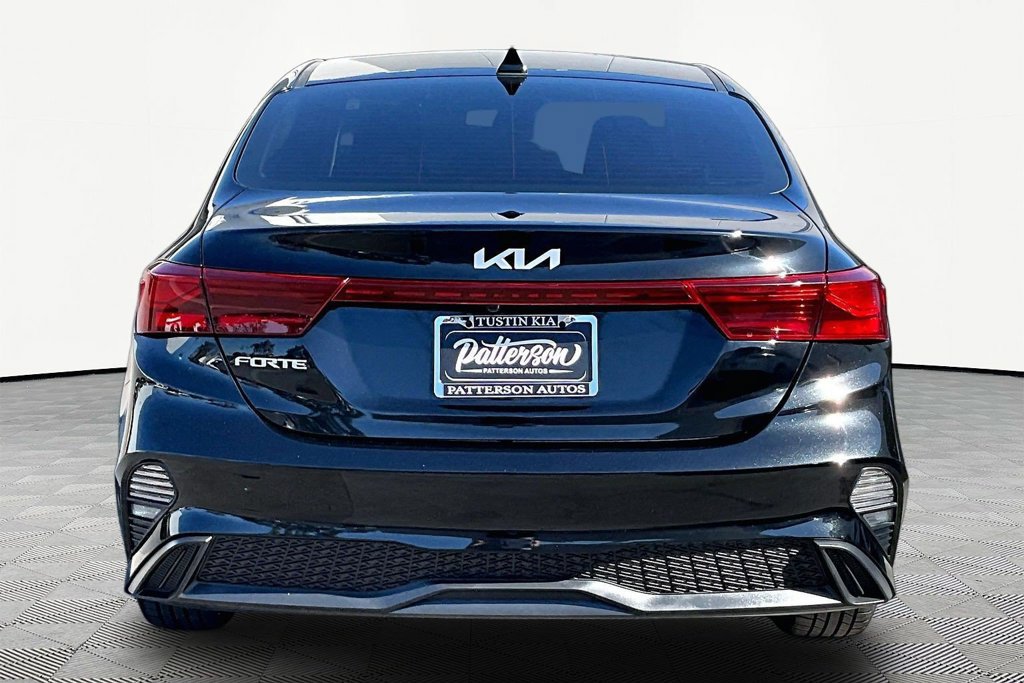 Used 2023 Kia Forte LXS FWD image 5