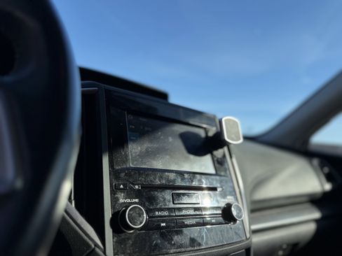 Used 2021 Subaru Forester Premium image 4