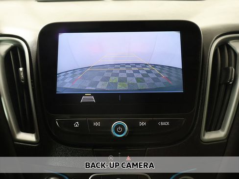 Used 2020 Chevrolet Malibu LS image 3