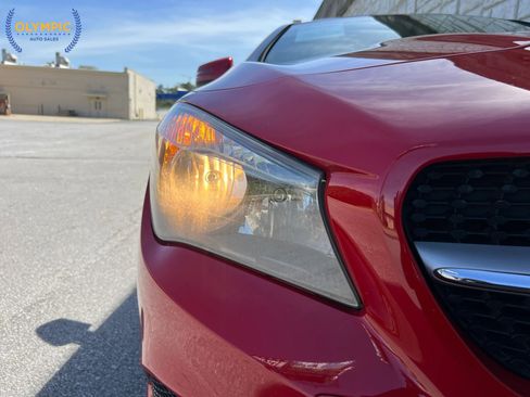 Used 2016 Mercedes-Benz CLA 250 image 15