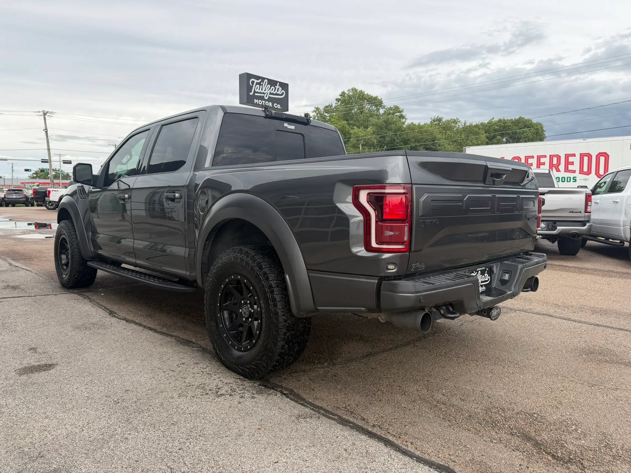 Used 2018 Ford F150 Raptor w/ Equipment Group 802A Luxury AWD/4WD image 5