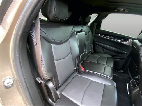 Used 2023 Cadillac XT5 Premium Luxury FWD image 36