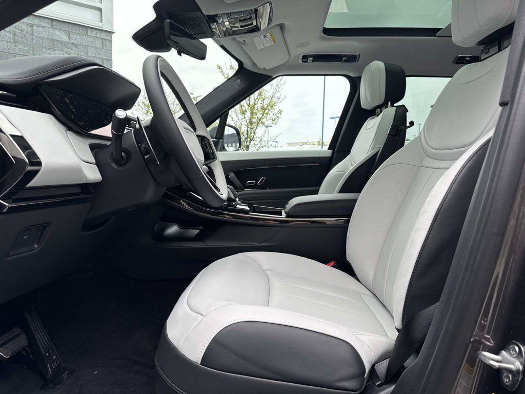 New 2026 Land Rover Range Rover Sport Dynamic SE AWD/4WD image 20