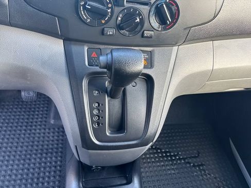 Used 2020 Nissan NV200 SV FWD image 12