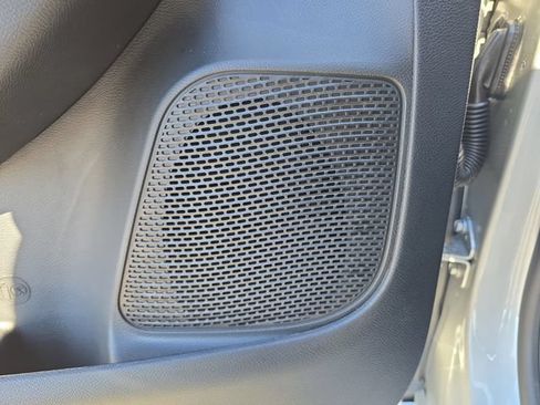 New 2026 Chrysler Pacifica Select w/ S Appearance Package FWD image 16