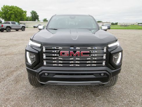New 2026 GMC Canyon Denali AWD/4WD image 11