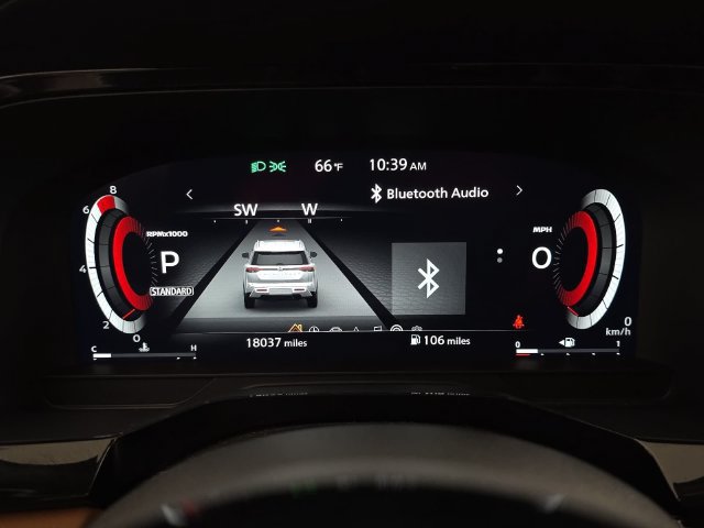 Used 2025 Nissan Pathfinder Platinum FWD image 19