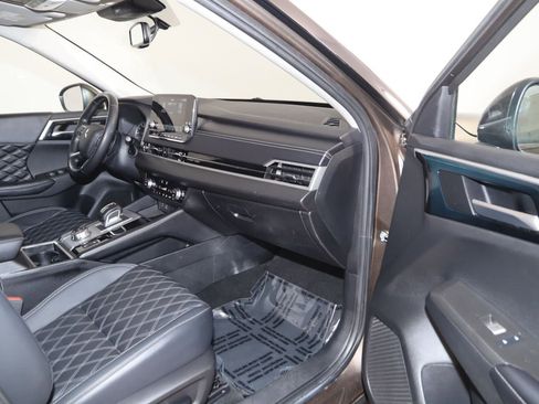 Used 2022 Mitsubishi Outlander SEL AWD/4WD image 43