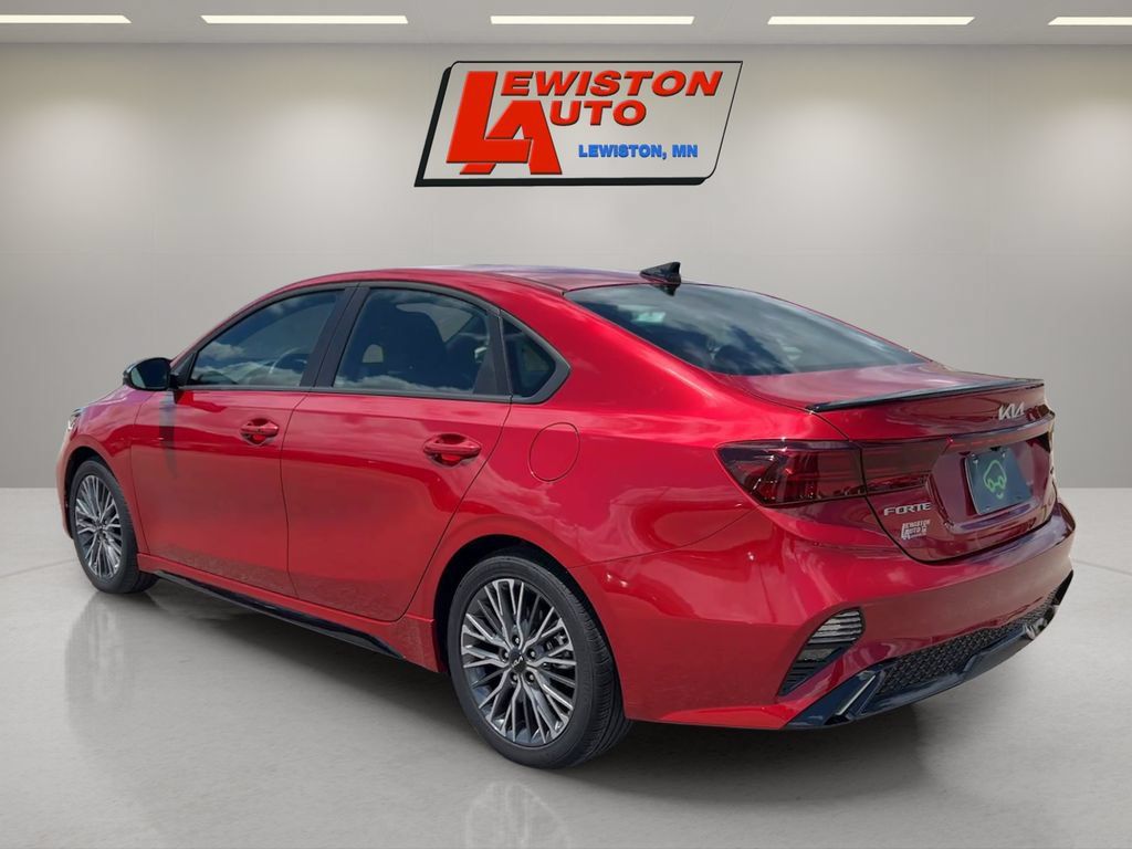 Used 2024 Kia Forte GT-Line w/ GT-Line Premium Package FWD image 3