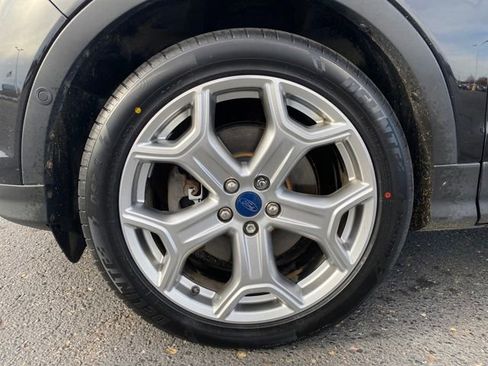 Used 2019 Ford Escape Titanium image 23