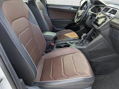 Used 2022 Volkswagen Tiguan SEL R-Line image 29