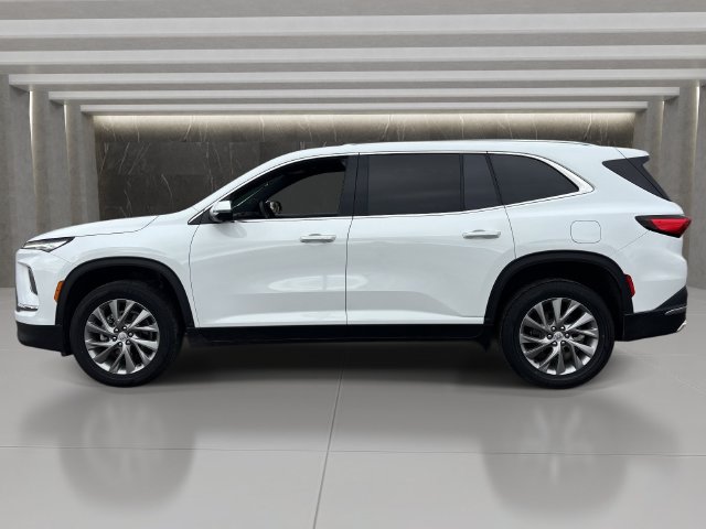 Used 2025 Buick Enclave Preferred FWD image 2