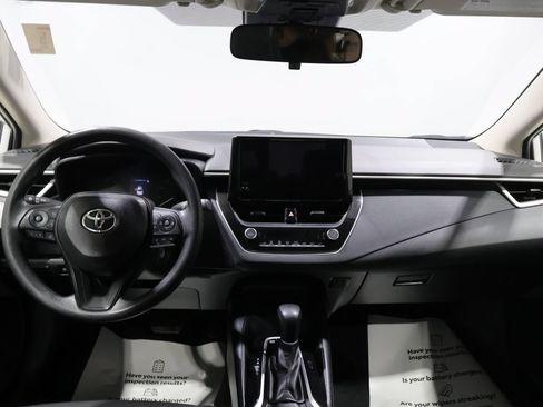 Used 2024 Toyota Corolla LE FWD image 17