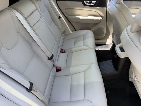 Used 2018 Volvo XC60 T8 Inscription w/ Advanced Package AWD/4WD image 14