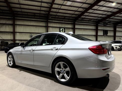 Used 2014 BMW 320i Sedan RWD image 7