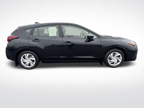 Used 2025 Subaru Impreza 2.0i image 8