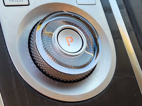 Used 2024 Genesis GV80 2.5T image 13